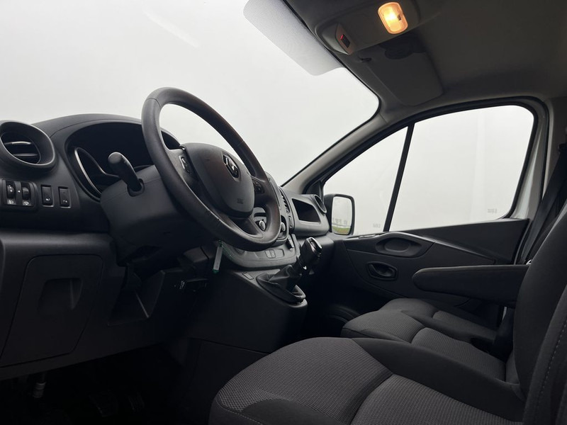 Furgoneta pequeña Renault Trafic 1.6 dCi E6 Comfort R-link 3p BPM Vrij! Lease €296 p/m, Airco, Navi, PDC, Cruise controle, Onderhoudshistorie aanwezig: foto 8 Furgoneta pequeña Renault Trafic 1.6 dCi E6 Comfort R-link 3p BPM Vrij! Lease €296 p/m, Airco, Navi, PDC, Cruise controle, Onderhoudshistorie aanwezig: foto 8