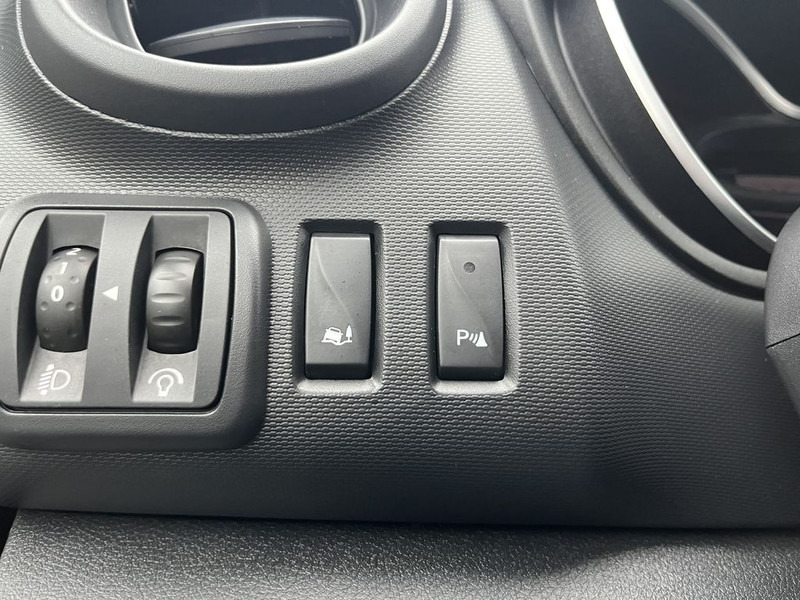 Furgoneta pequeña Renault Trafic 1.6 dCi E6 Comfort R-link 3p BPM Vrij! Lease €296 p/m, Airco, Navi, PDC, Cruise controle, Onderhoudshistorie aanwezig: foto 15 Furgoneta pequeña Renault Trafic 1.6 dCi E6 Comfort R-link 3p BPM Vrij! Lease €296 p/m, Airco, Navi, PDC, Cruise controle, Onderhoudshistorie aanwezig: foto 15