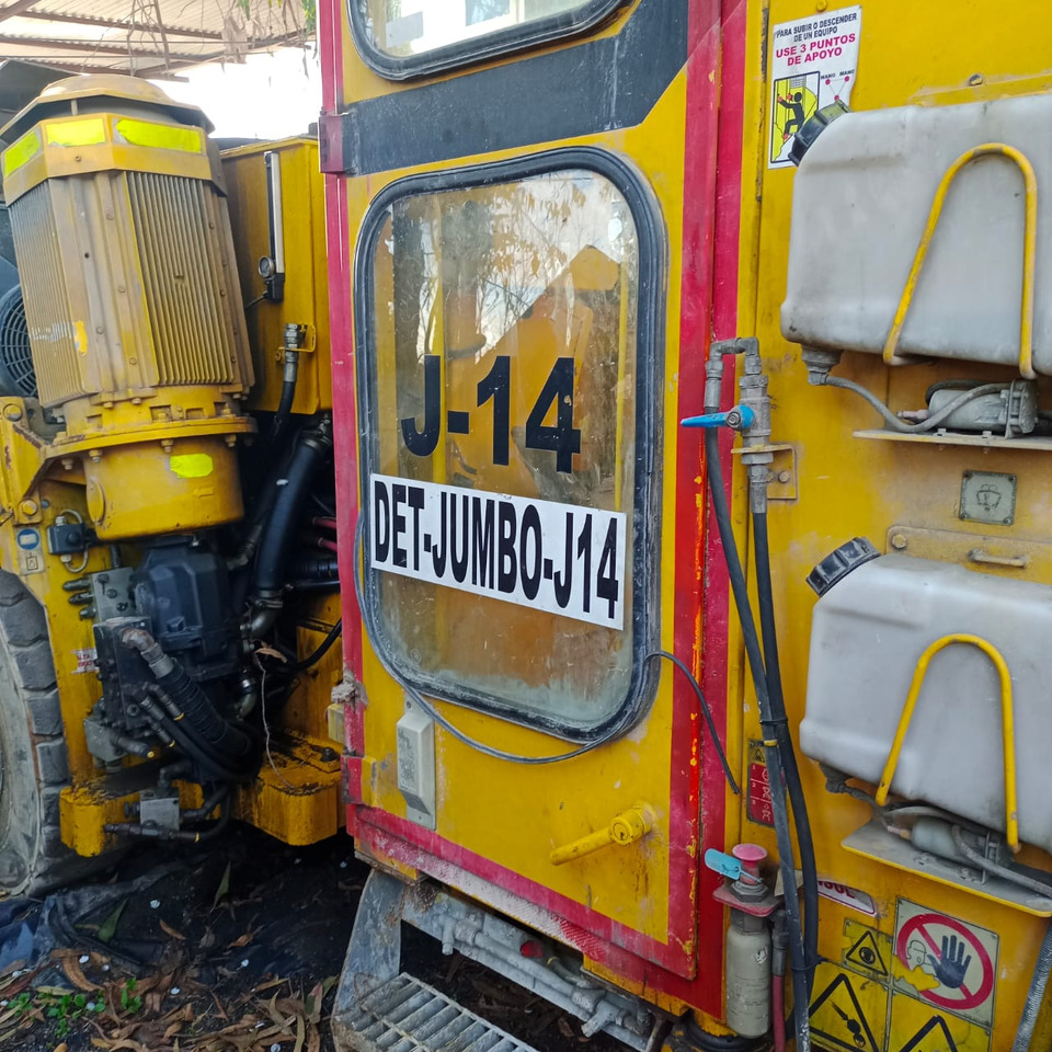 EPIROC BOOMER 282S - Maquinaria para minería: foto 1 EPIROC BOOMER 282S - Maquinaria para minería: foto 1