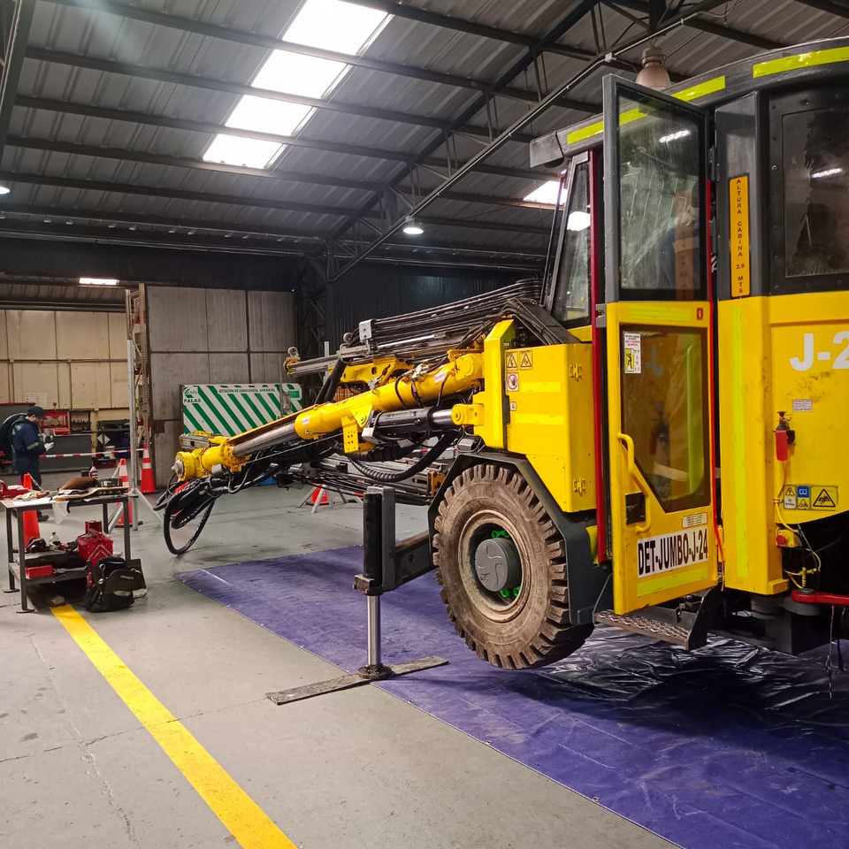 EPIROC BOOMER S2C - Perforadora direccional horizontal: foto 5 EPIROC BOOMER S2C - Perforadora direccional horizontal: foto 5