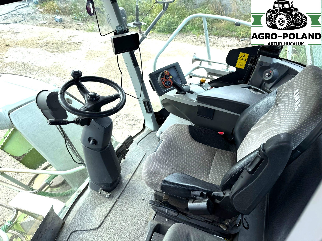 CLAAS JAGUAR 940 - 2014 ROK - 4X4 + ORBIS 600 + PU 300 - Cosechadora de forraje: foto 4 CLAAS JAGUAR 940 - 2014 ROK - 4X4 + ORBIS 600 + PU 300 - Cosechadora de forraje: foto 4