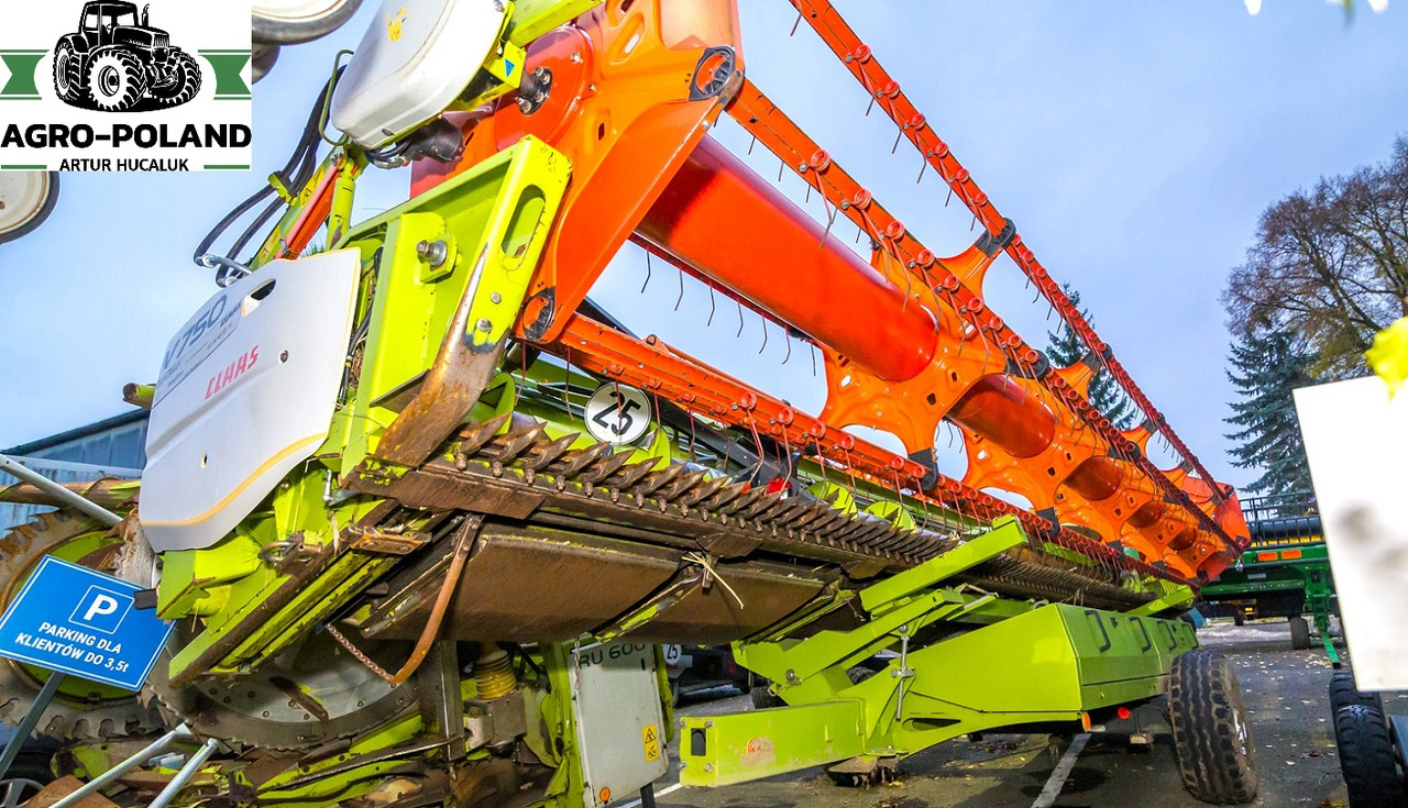 CLAAS VARIO 750 (NOWY MODEL)- 2013 ROK + WÓZEK + KOSY BOCZNE - Cabezal de grano: foto 3 CLAAS VARIO 750 (NOWY MODEL)- 2013 ROK + WÓZEK + KOSY BOCZNE - Cabezal de grano: foto 3