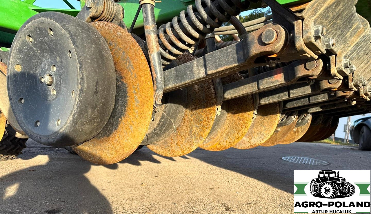 JOHN DEERE 750A - 2017 ROK - 6 M - 2649 H - GREENSTAR/ISOBUS - NOWSZY MODEL - Sembradora: foto 5 JOHN DEERE 750A - 2017 ROK - 6 M - 2649 H - GREENSTAR/ISOBUS - NOWSZY MODEL - Sembradora: foto 5