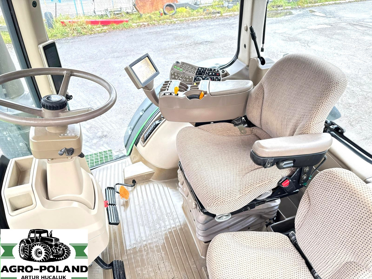 JOHN DEERE 8285 R - POWERSHIFT - 2012 ROK - GPS - AUTOTRAC - Tractor: foto 5 JOHN DEERE 8285 R - POWERSHIFT - 2012 ROK - GPS - AUTOTRAC - Tractor: foto 5