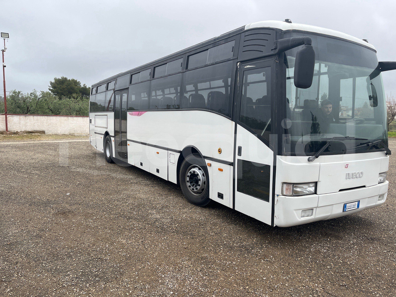 Irisbus 397E.12 - Autobús suburbano: foto 1 Irisbus 397E.12 - Autobús suburbano: foto 1
