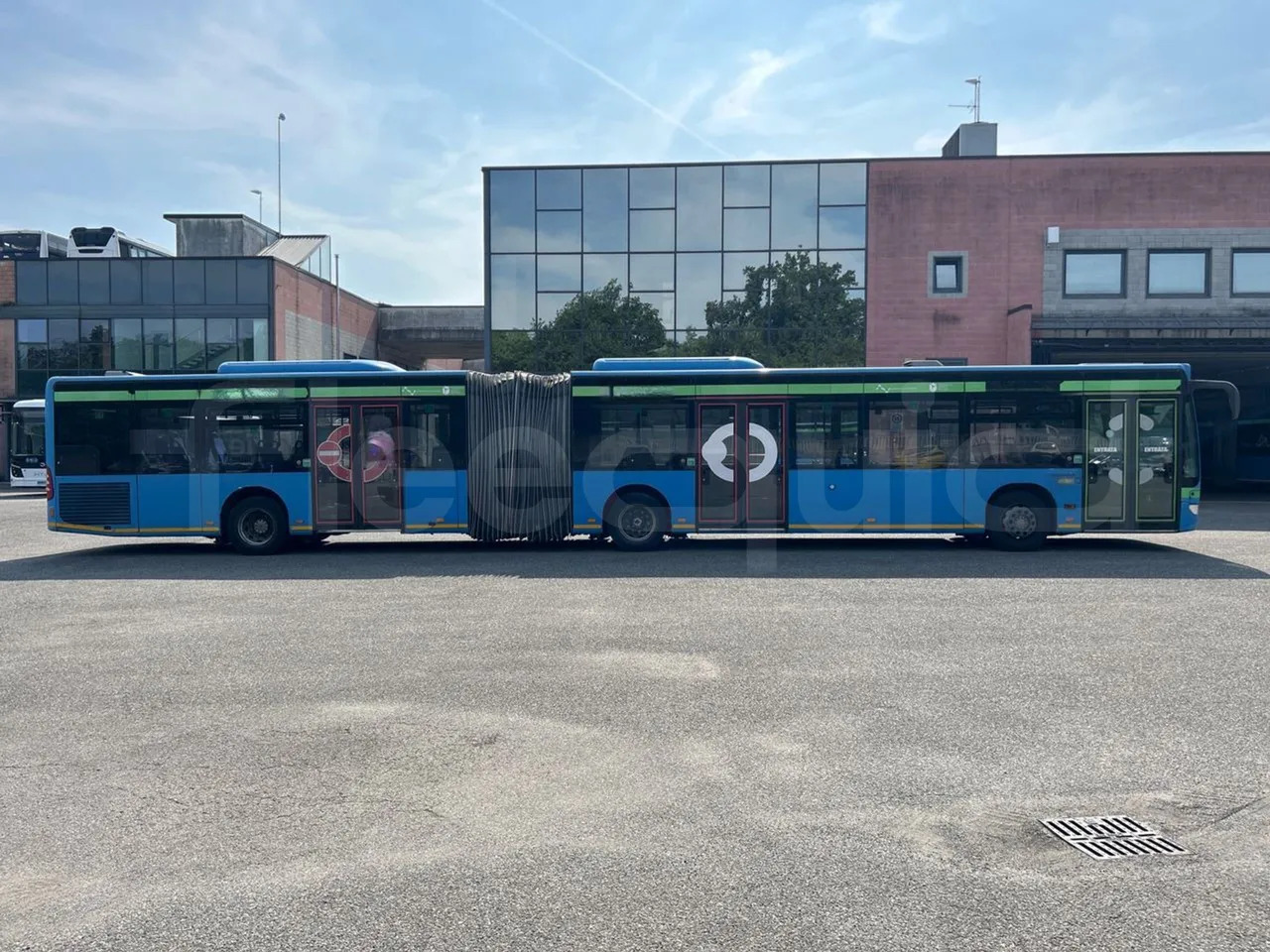 Arrendamiento de  Mercedes-Benz Citaro G Mercedes-Benz Citaro G: foto 11