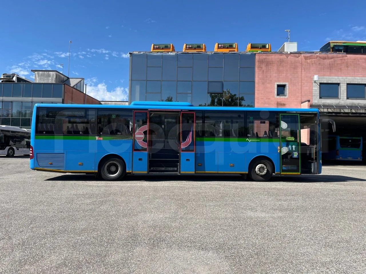 Arrendamiento de Mercedes-Benz Integro Mercedes-Benz Integro: foto 14 Arrendamiento de Mercedes-Benz Integro Mercedes-Benz Integro: foto 14