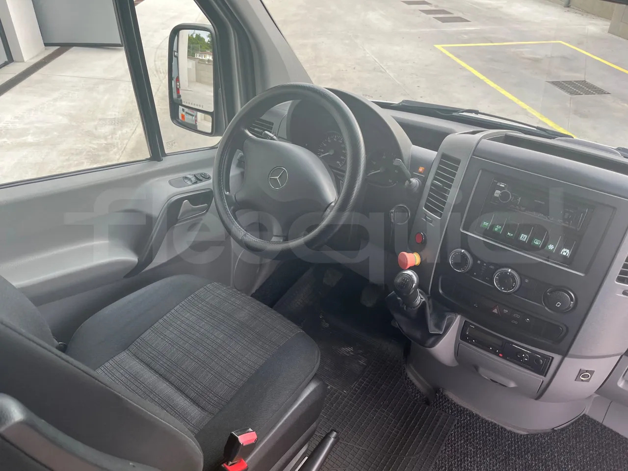 Autobús suburbano Mercedes-Benz Sprinter: foto 17 Autobús suburbano Mercedes-Benz Sprinter: foto 17