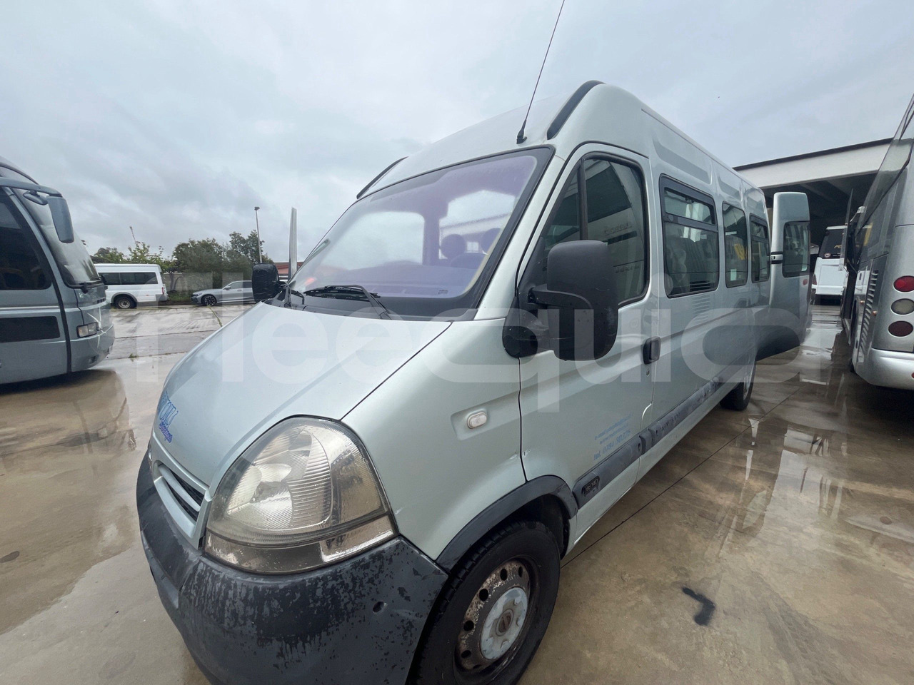 Nissan Interstar - Autobús suburbano: foto 4 Nissan Interstar - Autobús suburbano: foto 4