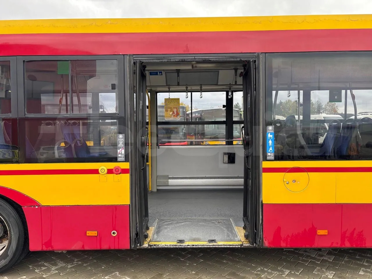 Autobús urbano Solaris Urbino: foto 14