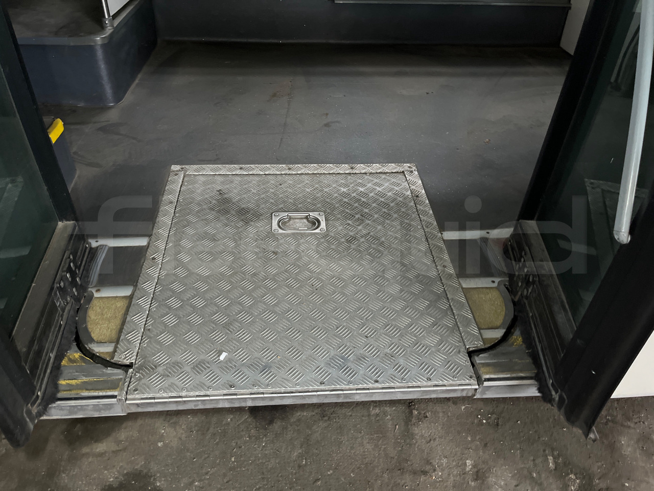 Autobús urbano Van Hool A330: foto 13