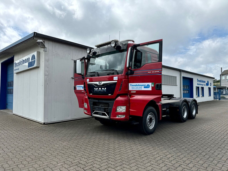 MAN TGX 33.640 6x4 Kipphydraulic-Retarder - Cabeza tractora: foto 5 MAN TGX 33.640 6x4 Kipphydraulic-Retarder - Cabeza tractora: foto 5