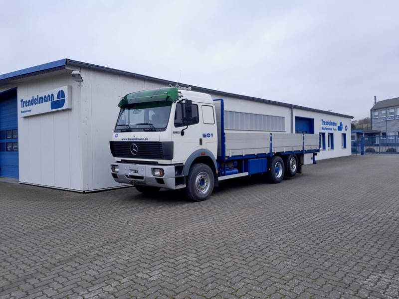 Mercedes-Benz SK 2538 6x2 Pritsche - Camión caja abierta: foto 2 Mercedes-Benz SK 2538 6x2 Pritsche - Camión caja abierta: foto 2