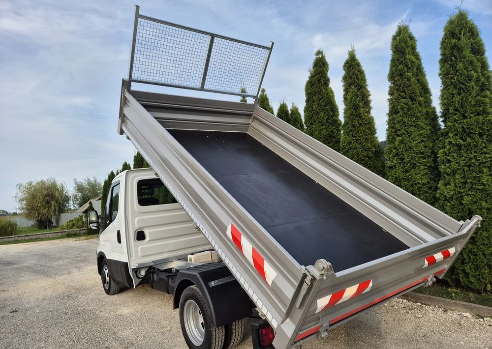 Iveco 35C15 3.0 - Furgoneta basculante: foto 3 Iveco 35C15 3.0 - Furgoneta basculante: foto 3