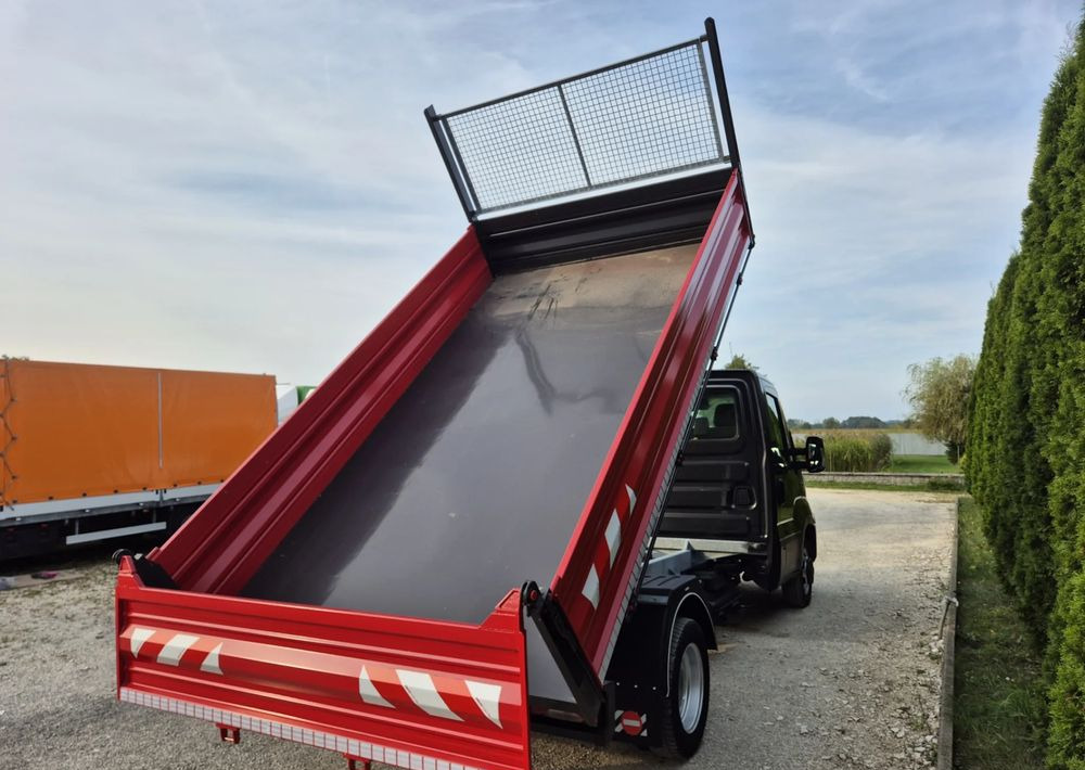 Iveco 35C18 3.0 180KM - Furgoneta basculante: foto 3 Iveco 35C18 3.0 180KM - Furgoneta basculante: foto 3