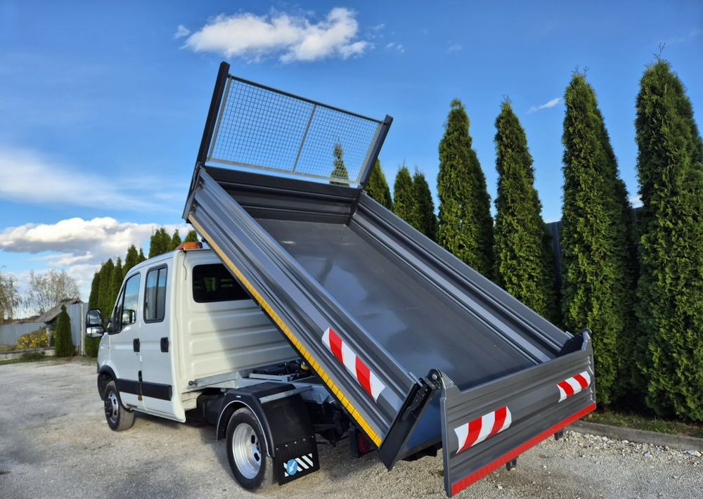 Iveco 35c17 3.0 Brygadówka - Furgoneta basculante: foto 3 Iveco 35c17 3.0 Brygadówka - Furgoneta basculante: foto 3