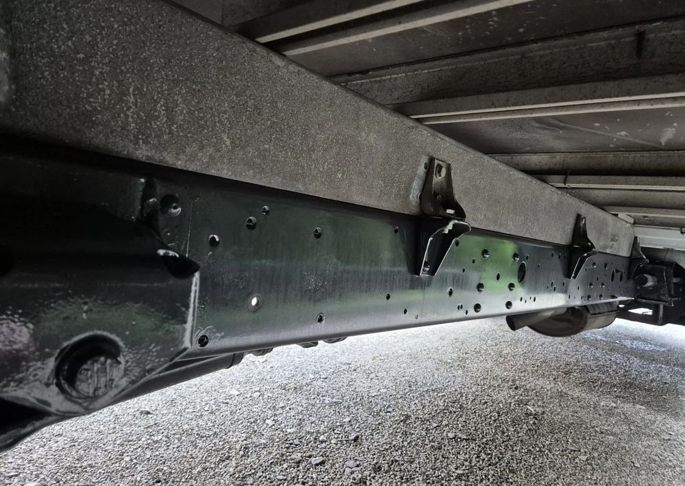 Iveco 70C17 3.0 170KM Skrzyniowy - Furgoneta con lona: foto 5 Iveco 70C17 3.0 170KM Skrzyniowy - Furgoneta con lona: foto 5