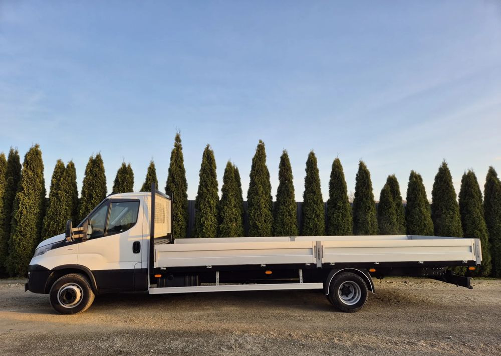 Iveco 70C18 3.0 180KM/ Skrzyniowy / 1 Właściciel/ Himatic 8b/ Rozstaw osi max 5.1m/ - Furgoneta caja abierta: foto 2 Iveco 70C18 3.0 180KM/ Skrzyniowy / 1 Właściciel/ Himatic 8b/ Rozstaw osi max 5.1m/ - Furgoneta caja abierta: foto 2