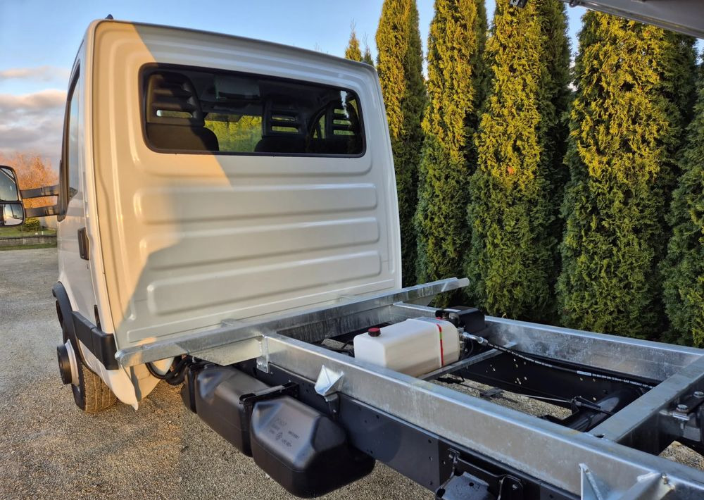 Iveco 70c17 3.0 170KM/ Nowy Kiper 3.8m/ - Furgoneta basculante: foto 4 Iveco 70c17 3.0 170KM/ Nowy Kiper 3.8m/ - Furgoneta basculante: foto 4