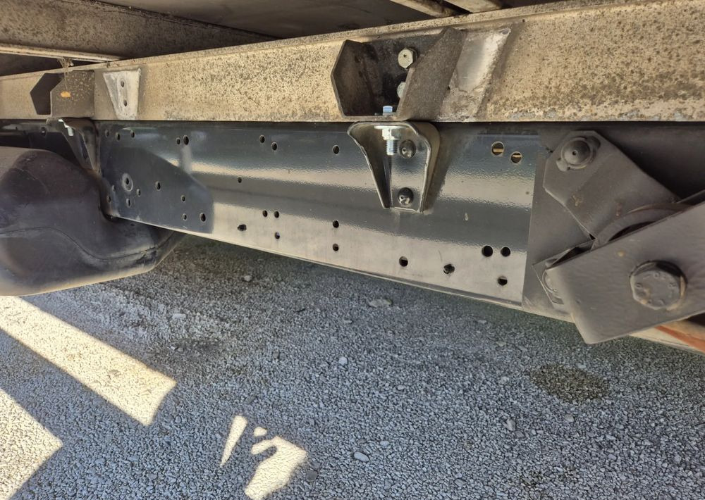 Iveco Iveco 35c14 2.3 140KM Plandeka - Furgoneta caja abierta: foto 5 Iveco Iveco 35c14 2.3 140KM Plandeka - Furgoneta caja abierta: foto 5