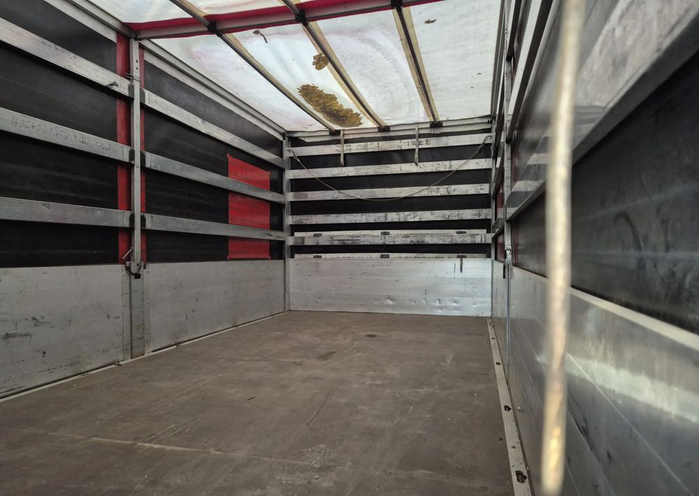 Nissan ATLEON 3.0 150KM - Camión lona: foto 5 Nissan ATLEON 3.0 150KM - Camión lona: foto 5