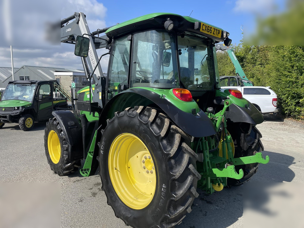2016 JOHN DEERE 6110MC - Tractor: foto 2 2016 JOHN DEERE 6110MC - Tractor: foto 2