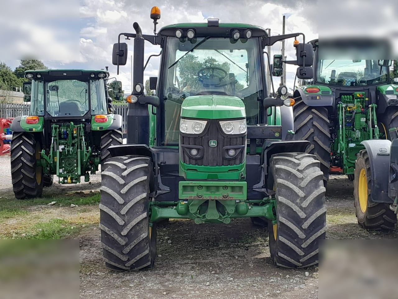2018 JOHN DEERE 6130M - Tractor: foto 3 2018 JOHN DEERE 6130M - Tractor: foto 3