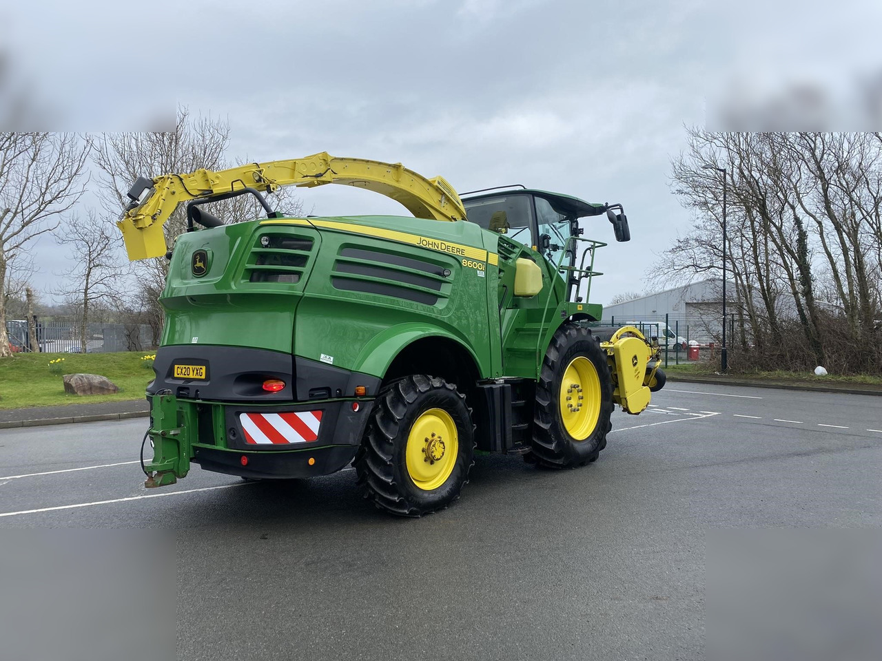 2020 JOHN DEERE 8600 - Cosechadora de forraje: foto 5 2020 JOHN DEERE 8600 - Cosechadora de forraje: foto 5