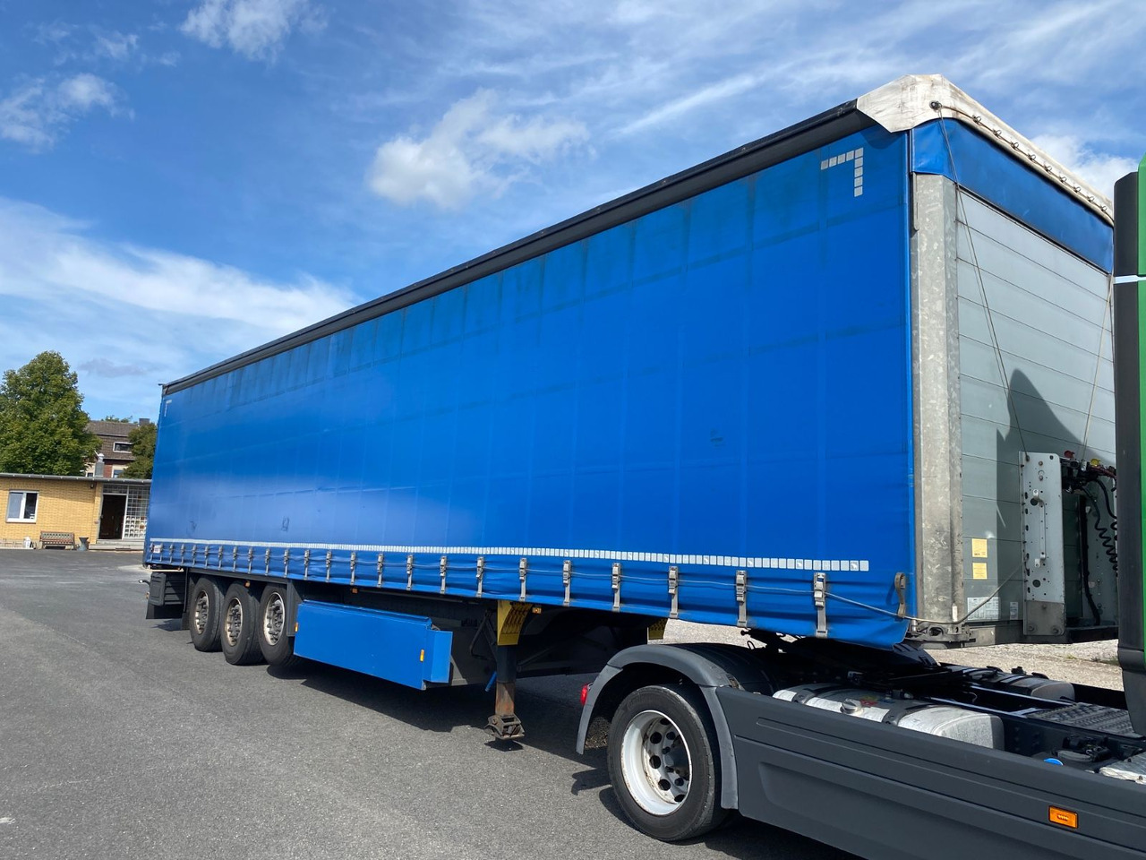 Schmitz Cargobull 3-achs Tautliner/Lift/Palettenkasten/ - Semirremolque lona: foto 3 Schmitz Cargobull 3-achs Tautliner/Lift/Palettenkasten/ - Semirremolque lona: foto 3