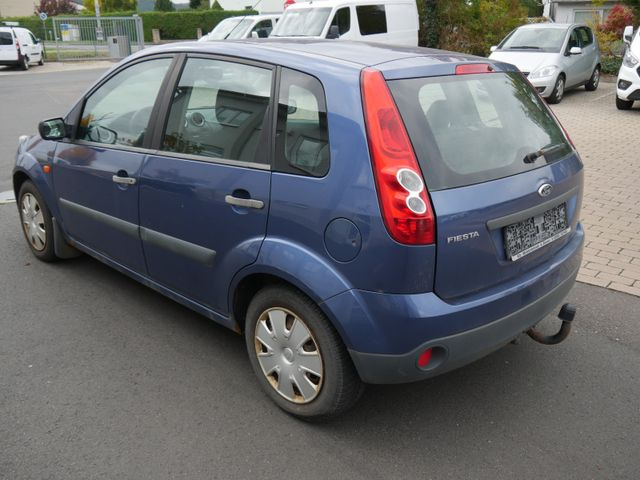 Ford Fiesta 1,3 51 kW Ambiente - Coche: foto 4 Ford Fiesta 1,3 51 kW Ambiente - Coche: foto 4