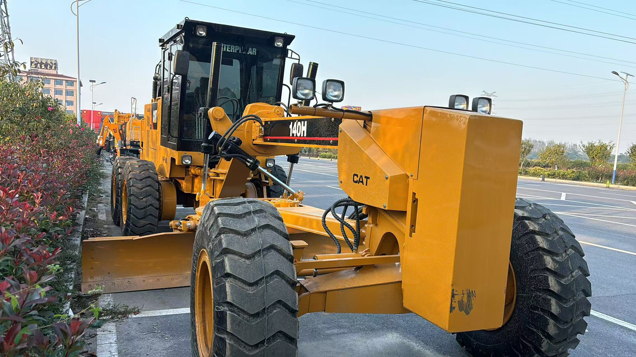 CATERPILLAR 140H used motor grader source supplier - Grader: foto 2 CATERPILLAR 140H used motor grader source supplier - Grader: foto 2