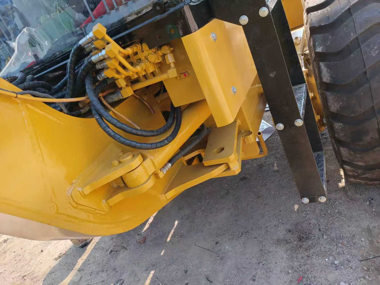 CATERPILLAR 140K used motor grader low price USA brand caterpillar - Grader: foto 5 CATERPILLAR 140K used motor grader low price USA brand caterpillar - Grader: foto 5