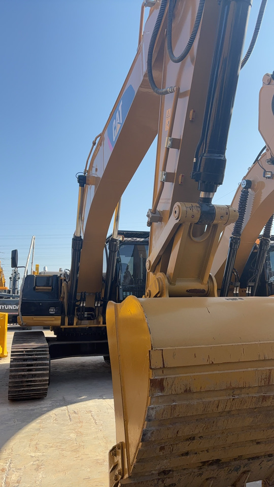 CATERPILLAR 330D2L used excavator source supply - Excavadora de cadenas: foto 1 CATERPILLAR 330D2L used excavator source supply - Excavadora de cadenas: foto 1