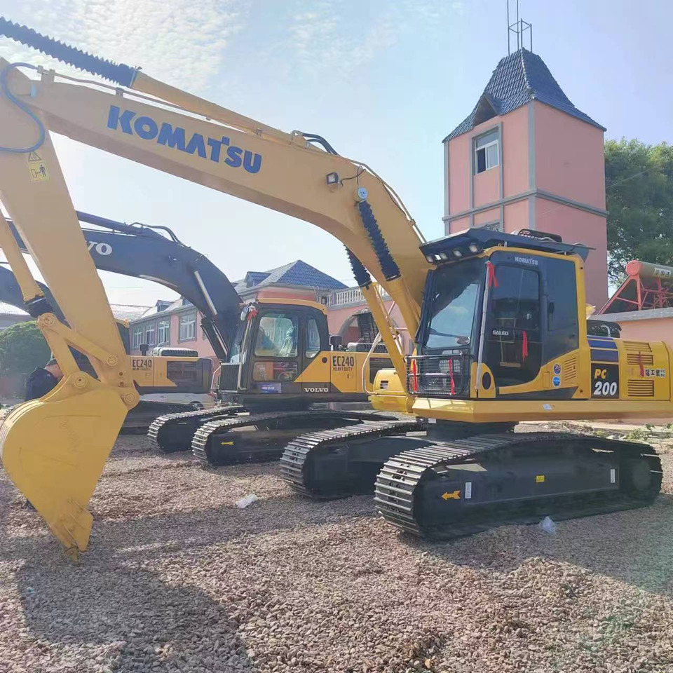 KOMATSU pc200-8N1 used japan brand crawler excavator - Excavadora de cadenas: foto 2 KOMATSU pc200-8N1 used japan brand crawler excavator - Excavadora de cadenas: foto 2