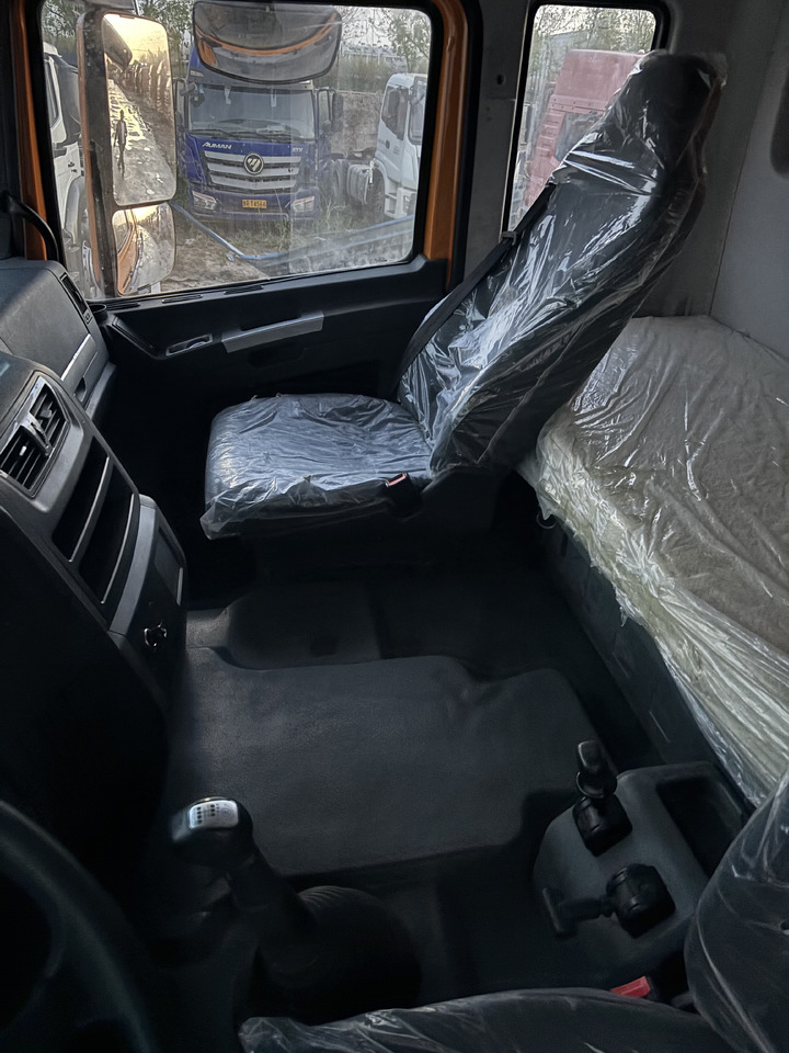 SHACMAN X3000 6x4 dump truck Customization available upon request - Camión volquete: foto 4 SHACMAN X3000 6x4 dump truck Customization available upon request - Camión volquete: foto 4