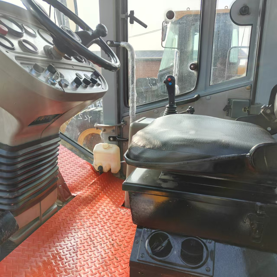 XCMG XS223J used road roller low hours factory price - Compactador: foto 4 XCMG XS223J used road roller low hours factory price - Compactador: foto 4