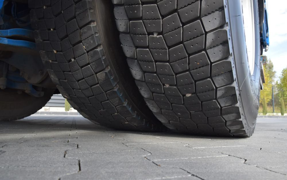 Arrendamiento de  Scania P250 / EURO 6 / SKRZYNIA 7.8 M / WINDA DHOLLANDIA / PODUSZKI NA TYLNEJ OSI / RETARDER / KLIMA / TEMPOMAT / SERWISOWANY / SPROWADZONY Scania P250 / EURO 6 / SKRZYNIA 7.8 M / WINDA DHOLLANDIA / PODUSZKI NA TYLNEJ OSI / RETARDER / KLIMA / TEMPOMAT / SERWISOWANY / SPROWADZONY: foto 15