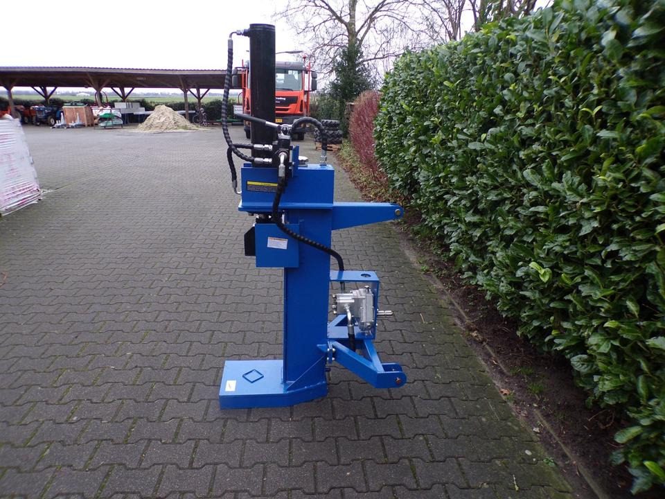 Holzspalter 22 Tonnen für Kleintraktor - Astilladora de leña: foto 4 Holzspalter 22 Tonnen für Kleintraktor - Astilladora de leña: foto 4