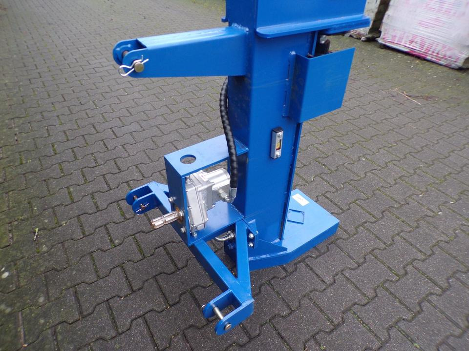 Holzspalter 22 Tonnen für Kleintraktor - Astilladora de leña: foto 3 Holzspalter 22 Tonnen für Kleintraktor - Astilladora de leña: foto 3