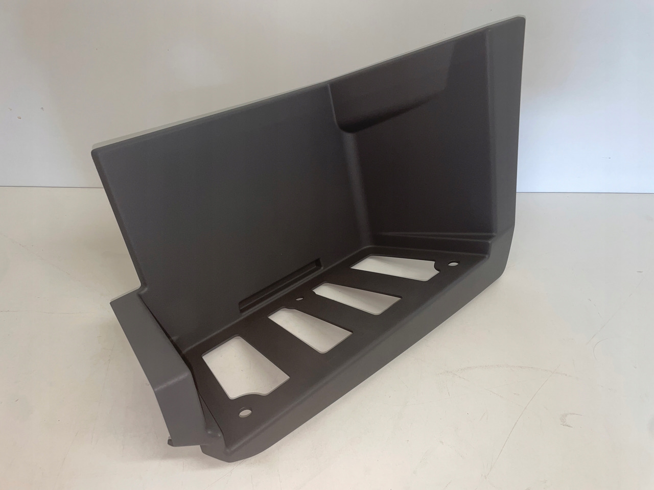 DOLNY STOPIEŃ STOPNICA MAN TGL TGM TGL-3 81615200327 - Peldaño para Camión: foto 2 DOLNY STOPIEŃ STOPNICA MAN TGL TGM TGL-3 81615200327 - Peldaño para Camión: foto 2