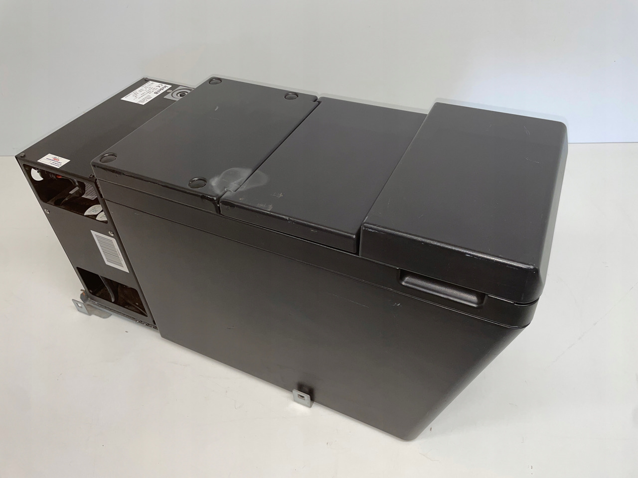 LODÓWKA CHŁODZIARKA IVECO STRALIS INTEL B 504195453 - Cabina e interior para Camión: foto 2 LODÓWKA CHŁODZIARKA IVECO STRALIS INTEL B 504195453 - Cabina e interior para Camión: foto 2