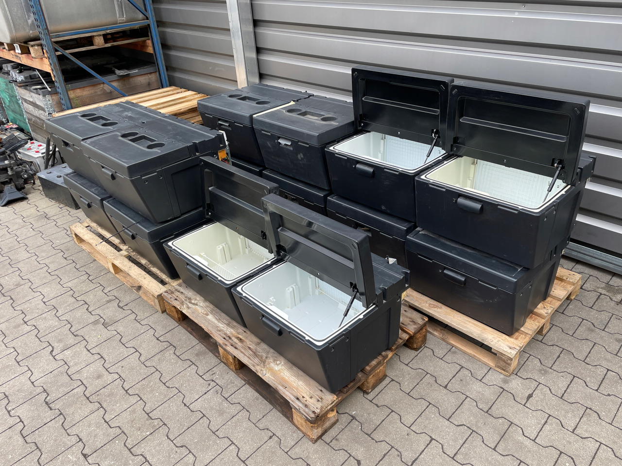 LODÓWKA IVECO HI-WAY HI WAY STRALIS - Cabina e interior para Camión: foto 4 LODÓWKA IVECO HI-WAY HI WAY STRALIS - Cabina e interior para Camión: foto 4