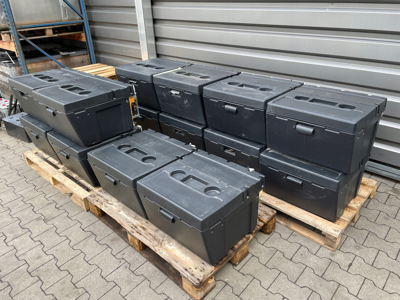 LODÓWKA IVECO HI-WAY HI WAY STRALIS - Cabina e interior para Camión: foto 1 LODÓWKA IVECO HI-WAY HI WAY STRALIS - Cabina e interior para Camión: foto 1