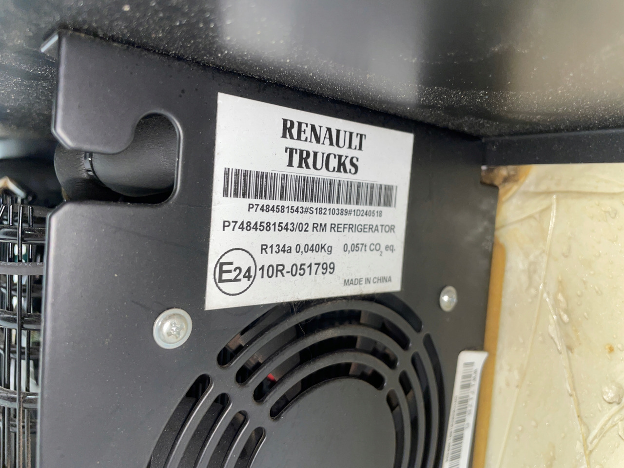 LODÓWKA RENAULT GAMA T RANGE P7484581543/2 - Cabina e interior para Camión: foto 2 LODÓWKA RENAULT GAMA T RANGE P7484581543/2 - Cabina e interior para Camión: foto 2