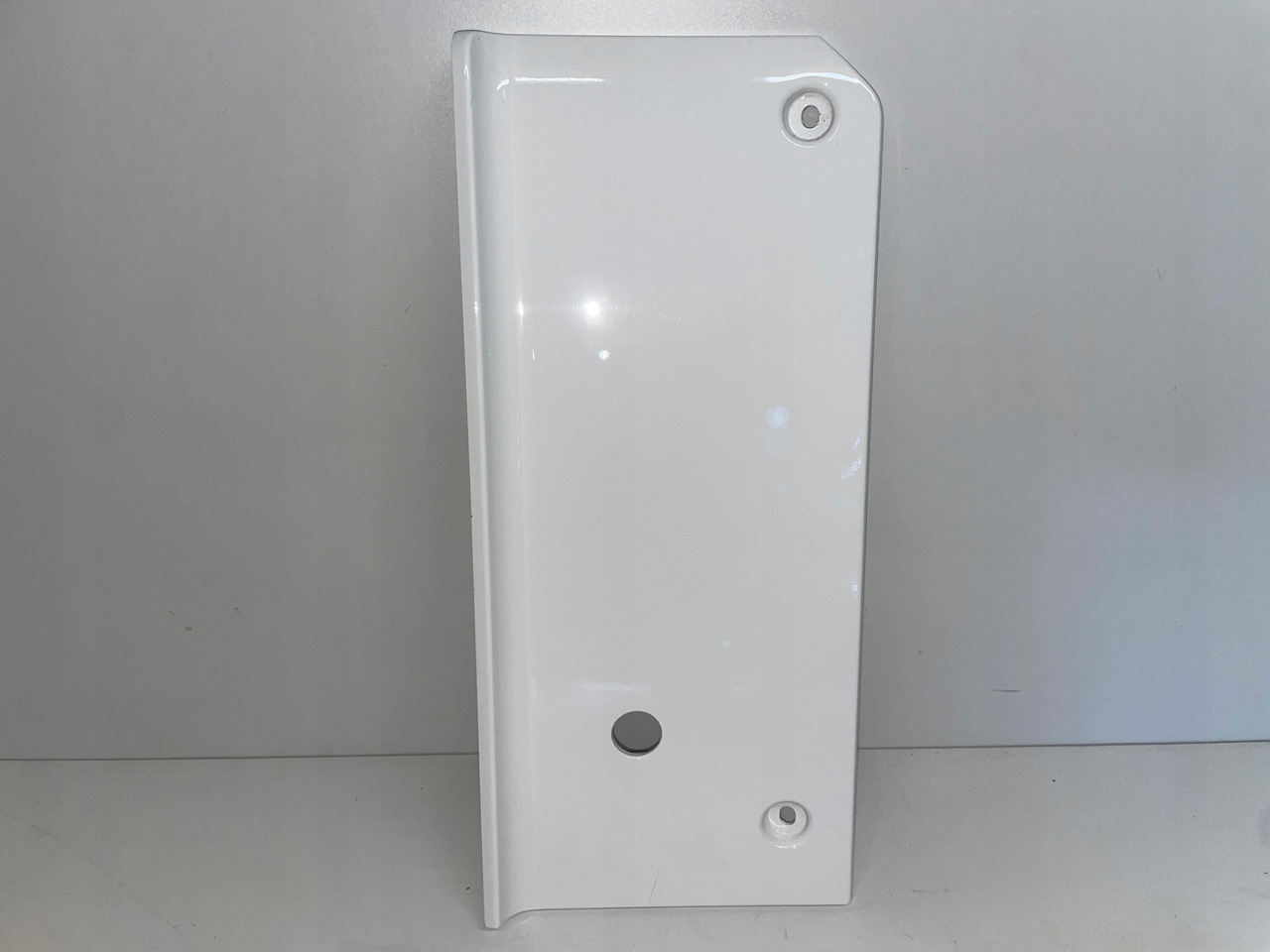 PRAWE ZAKOŃCZENIE ZDERZAKA MAN TGX TG3 MASKOWNICA 81416100988 - Parachoques para Camión: foto 1 PRAWE ZAKOŃCZENIE ZDERZAKA MAN TGX TG3 MASKOWNICA 81416100988 - Parachoques para Camión: foto 1