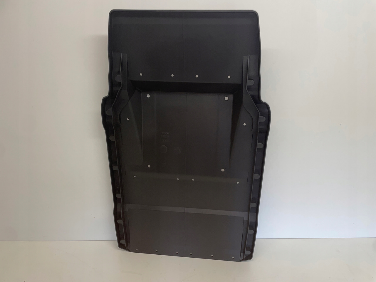 PRZEDNI BŁOTNIK MAN TGA TGX E6 81612100462 - Carrocería y exterior para Camión: foto 4 PRZEDNI BŁOTNIK MAN TGA TGX E6 81612100462 - Carrocería y exterior para Camión: foto 4