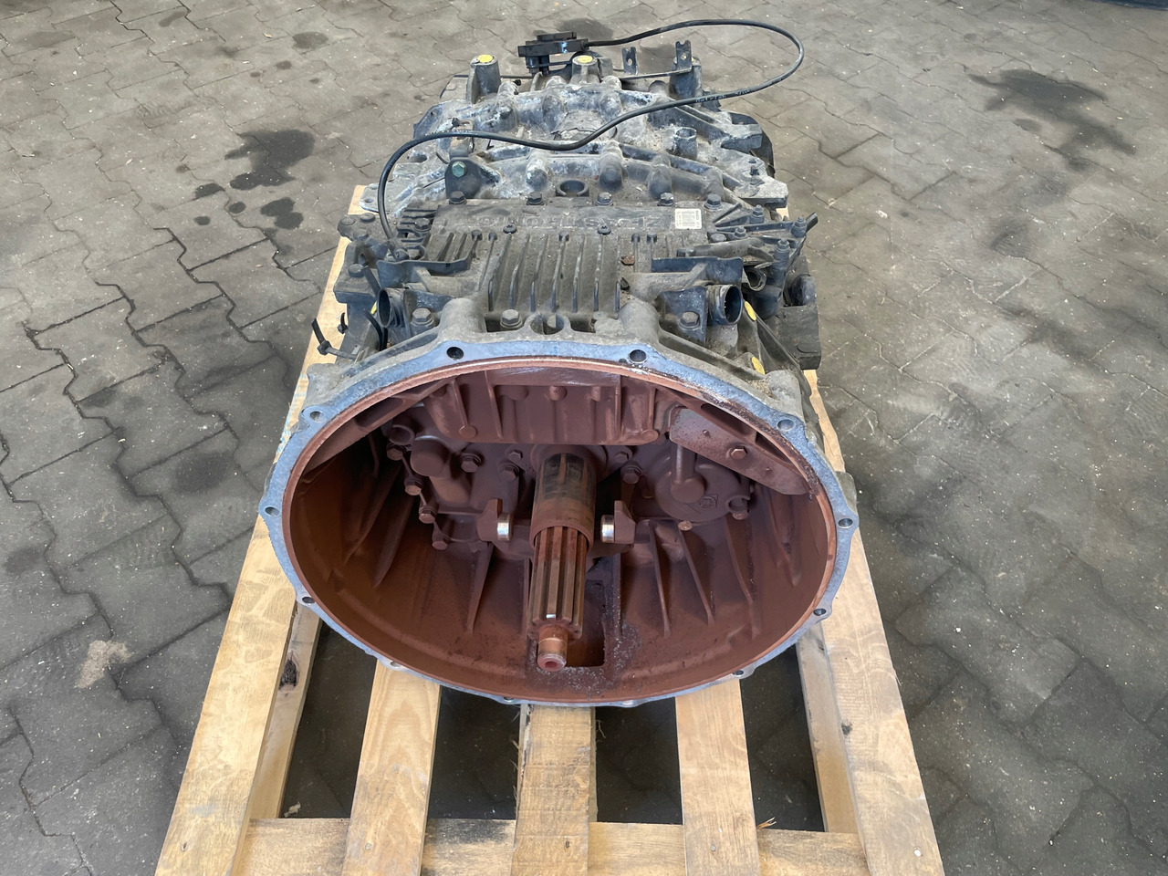 SKRZYNIA BIEGÓW MAN TGS TGX EURO 6 12AS2330TD - Caja de cambios para Camión: foto 2 SKRZYNIA BIEGÓW MAN TGS TGX EURO 6 12AS2330TD - Caja de cambios para Camión: foto 2