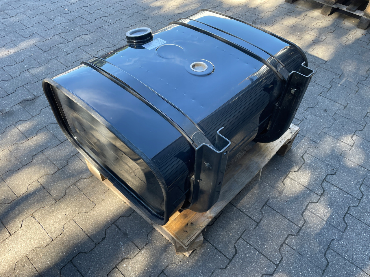 ZBIORNIK PALIWA MAN 150 L , L2000 TGL TGM 81122015818 - NOWY - - Depósito de combustible para Camión: foto 5 ZBIORNIK PALIWA MAN 150 L , L2000 TGL TGM 81122015818 - NOWY - - Depósito de combustible para Camión: foto 5