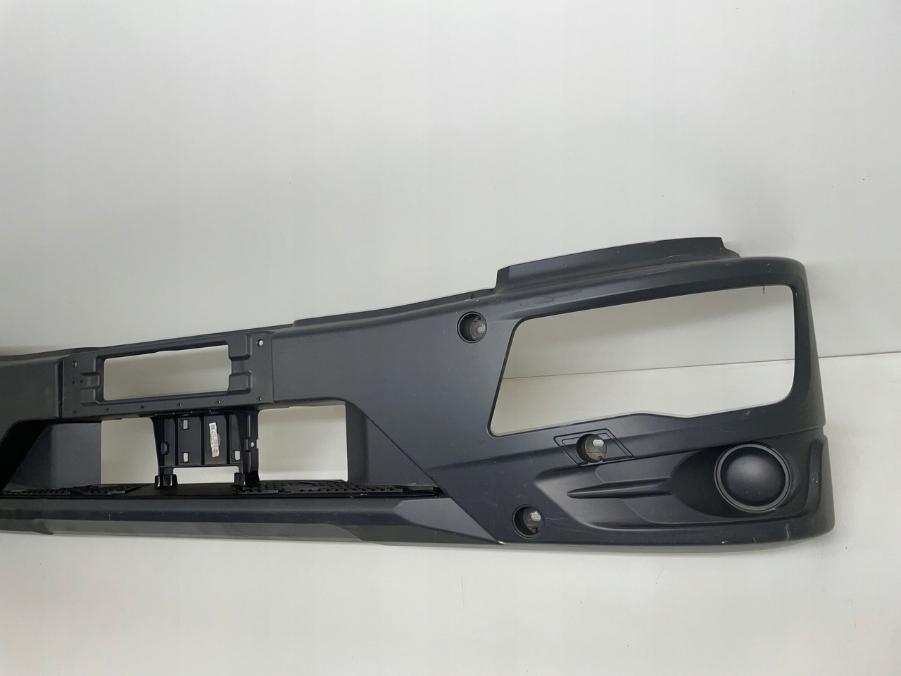 ZDERZAK MAN TGL TGM 3 EURO 6 2022 TG3 TG 3 - Parachoques para Camión: foto 3 ZDERZAK MAN TGL TGM 3 EURO 6 2022 TG3 TG 3 - Parachoques para Camión: foto 3