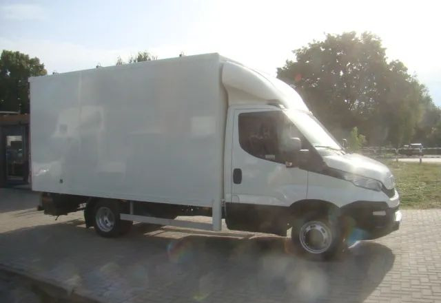 Iveco DAILY 40 C 15 3.0TDI 3.5T DMC WINDA 1000KG1000KG - Furgoneta caja cerrada: foto 5 Iveco DAILY 40 C 15 3.0TDI 3.5T DMC WINDA 1000KG1000KG - Furgoneta caja cerrada: foto 5